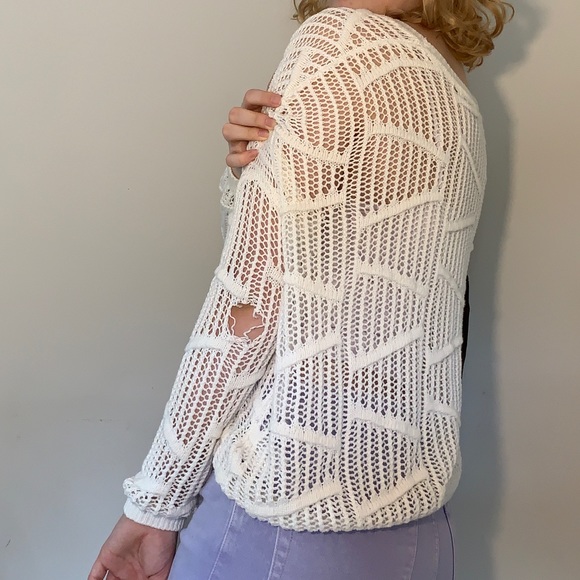 Off-white light sweater - Picture 3 of 3